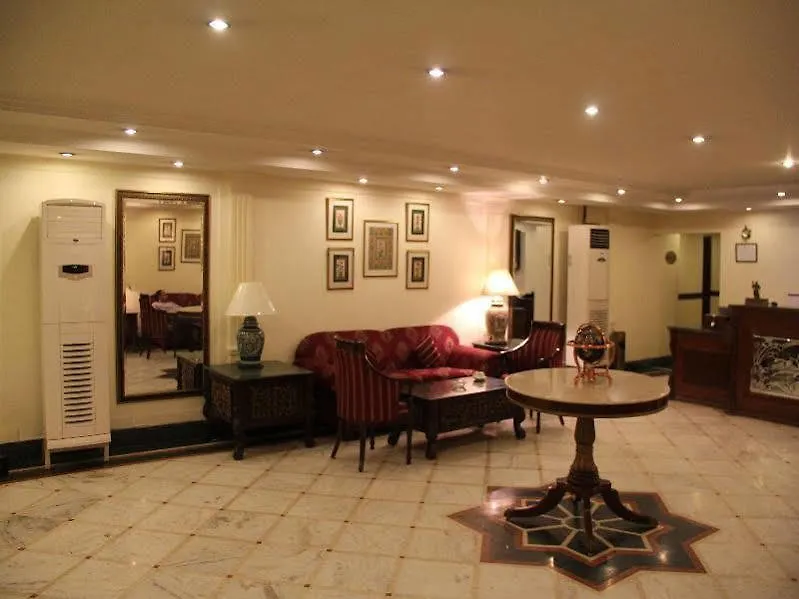 Qutub Residency Hotel New Delhi