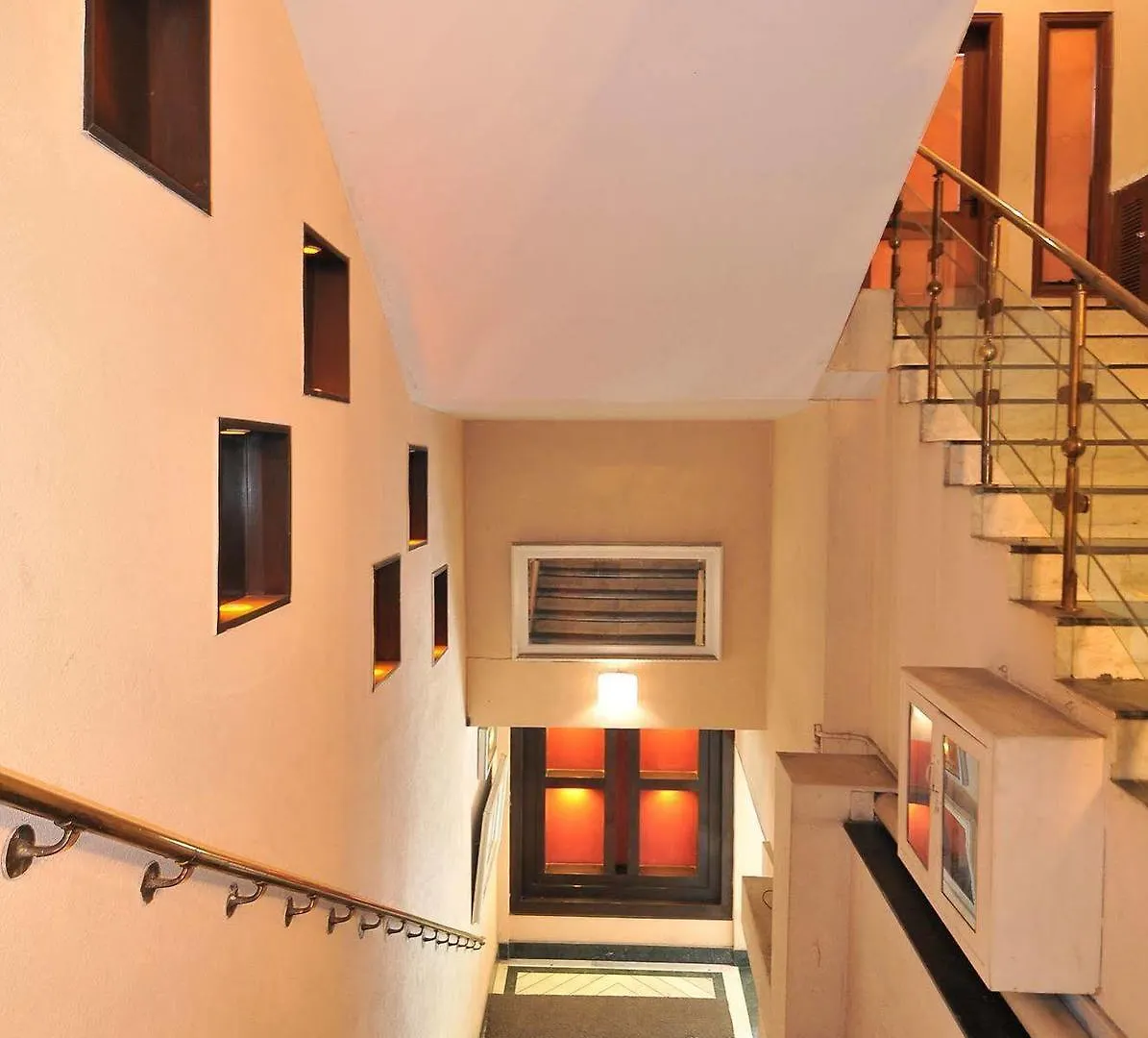 Qutub Residency Hotel New Delhi